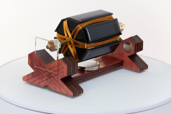 Mendocino motor «Hexagon»